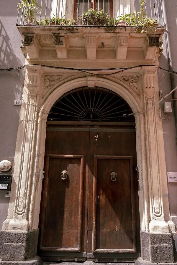 Tetti & Chiese - Authentic Sicilian Rooftop Apartamento Catânia