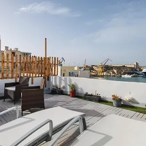 https://traditional-maltese-townhouse-close-to-sea.qawrahotelsmalta.org